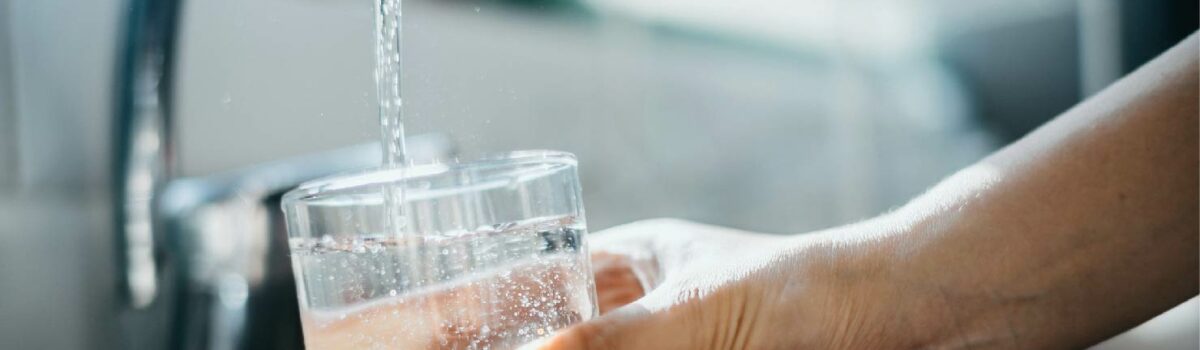 Cómo mejorar la calidad del agua de la llave en casa: Consejos para un consumo seguro